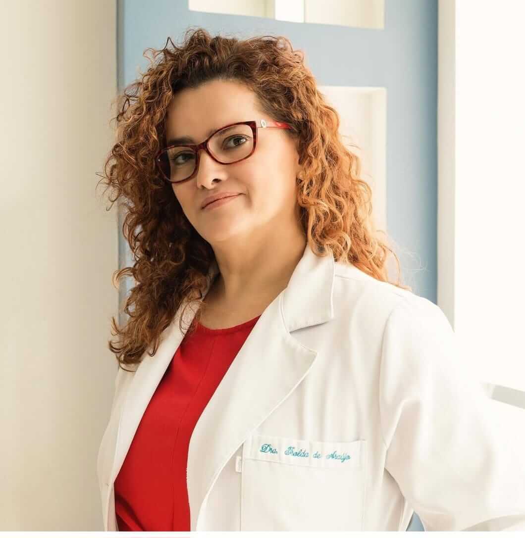 Dra. Isolda Araújo